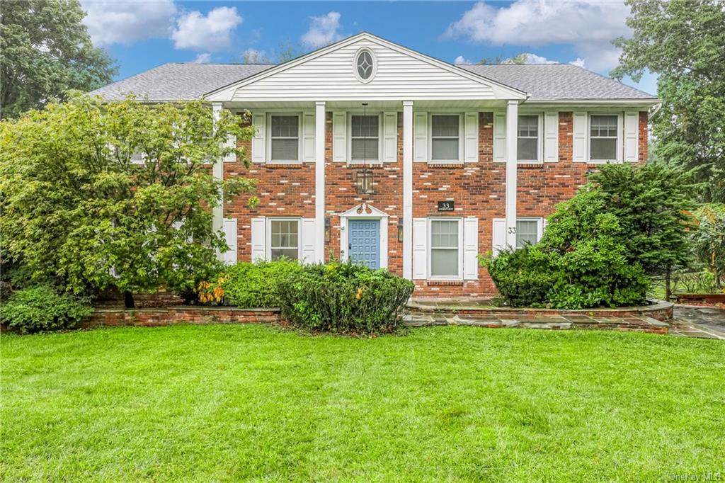 33 Lyncrest Drive - Photo 1