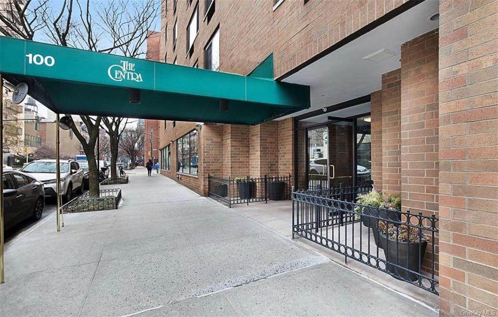 100 89th Street - Photo 1
