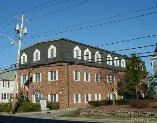 14 Scotchtown Avenue - Photo 1