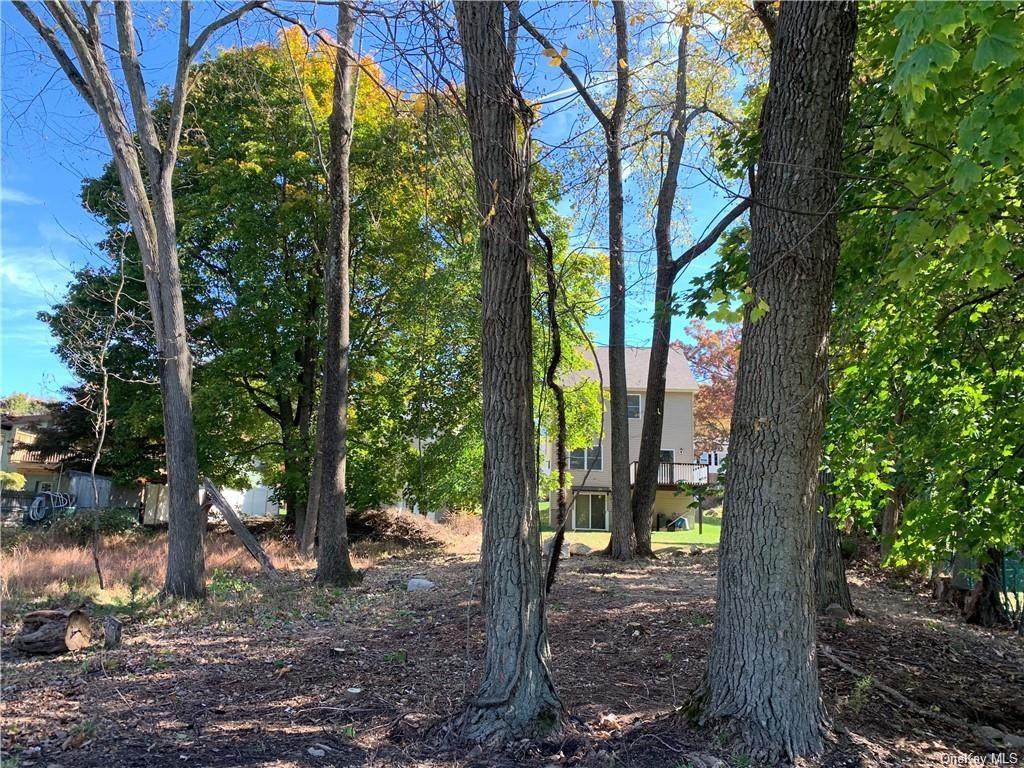 3 Rockwell Avenue - Photo 1