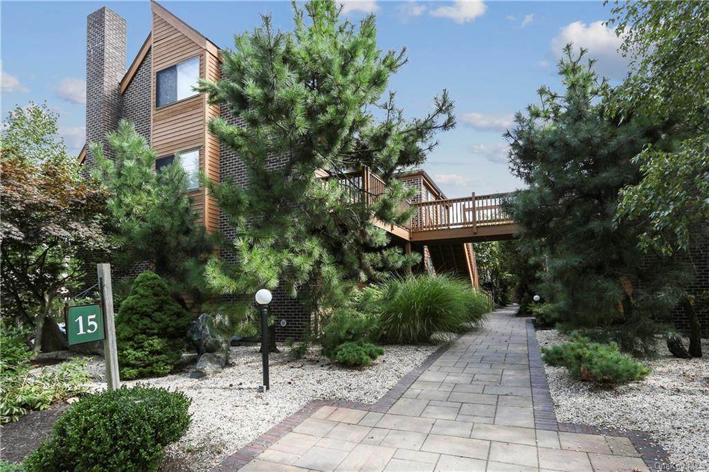 15 Greenridge Avenue - Photo 1