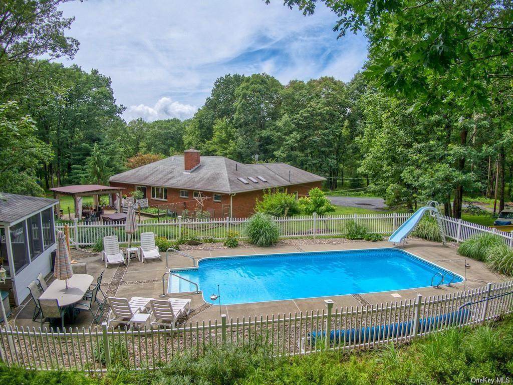 166 Black Forest Road - Photo 1