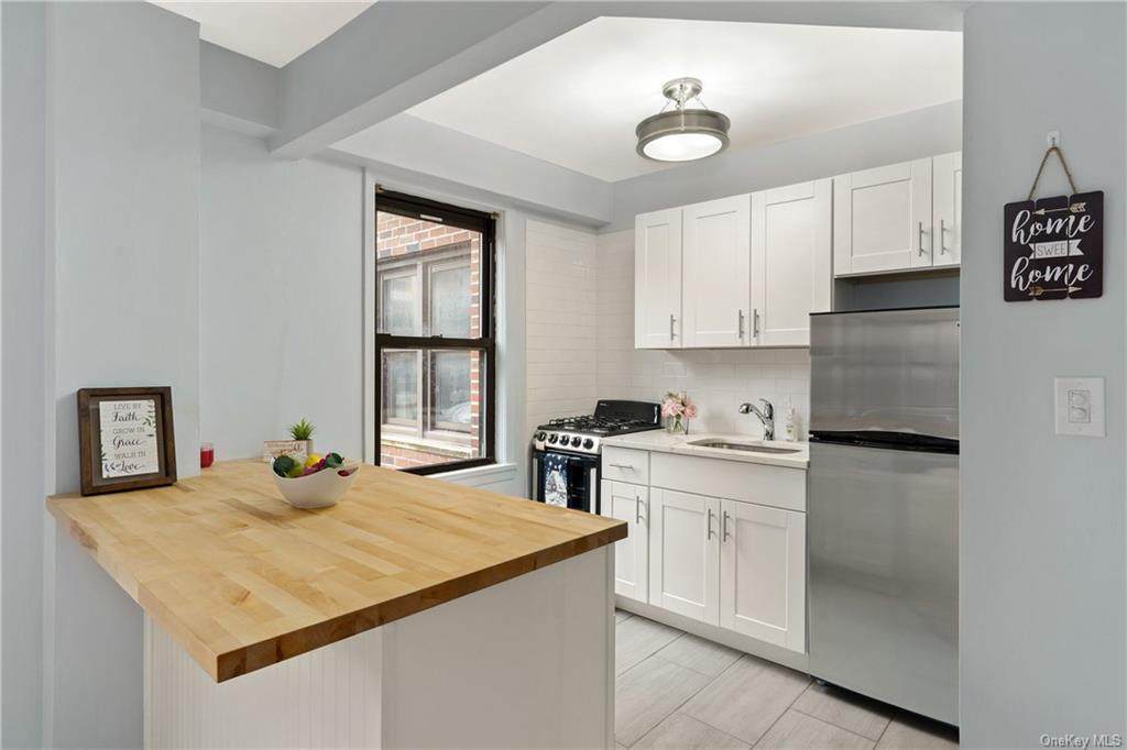 245 24th Street - Photo 1