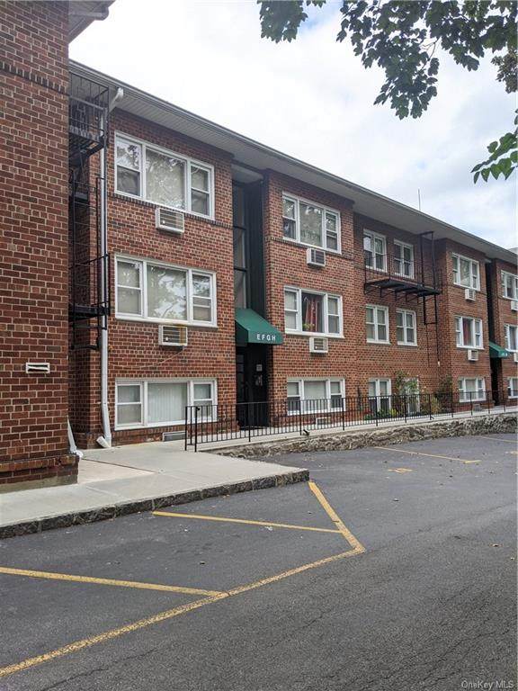 200 Centre Avenue - Photo 1