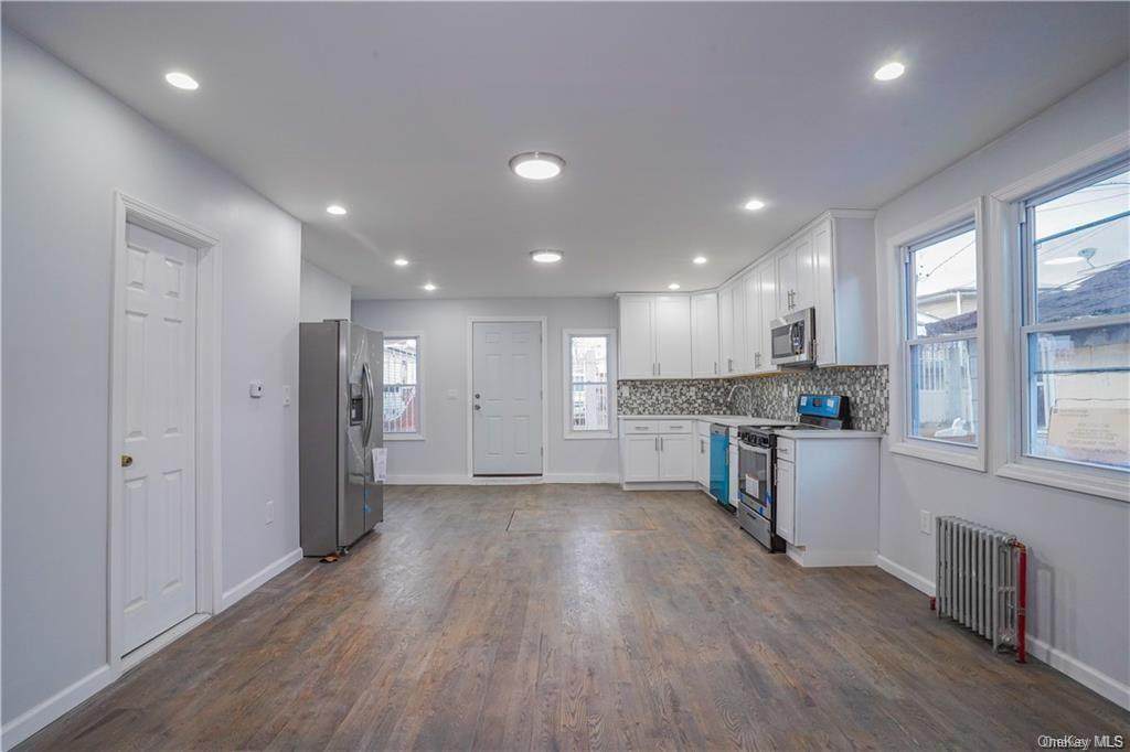 401/402 Harding Park - Photo 1
