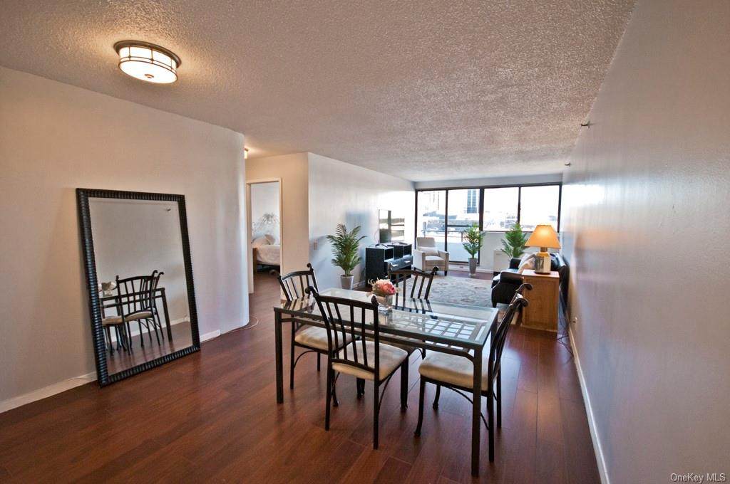 10 Cottage Place - Photo 1
