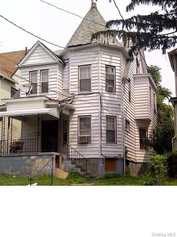 39 11th Avenue - Photo 1