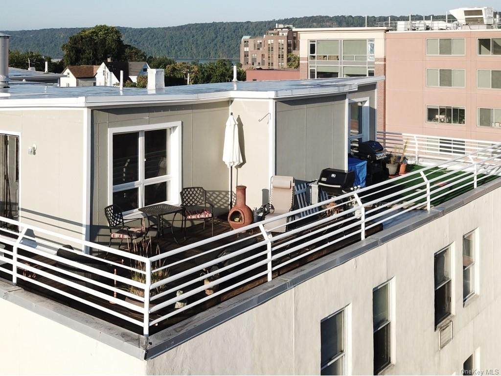 35 Hudson Street - Photo 1