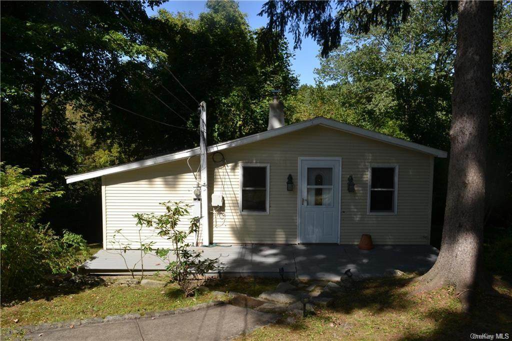 12 Beechmont Road - Photo 1