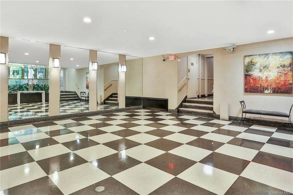 16 Broadway - Photo 1