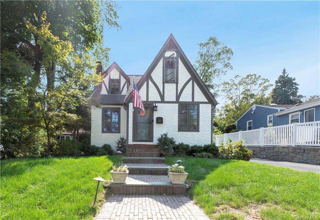 55 Holmes Avenue - Photo 1