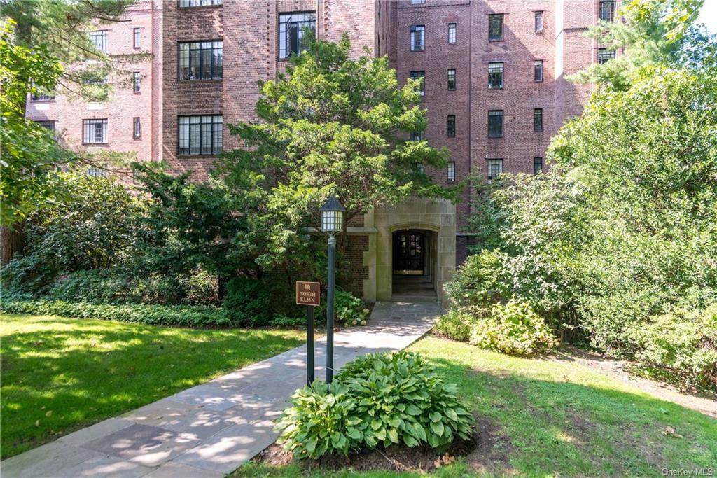 100 Ardsley Avenue - Photo 1