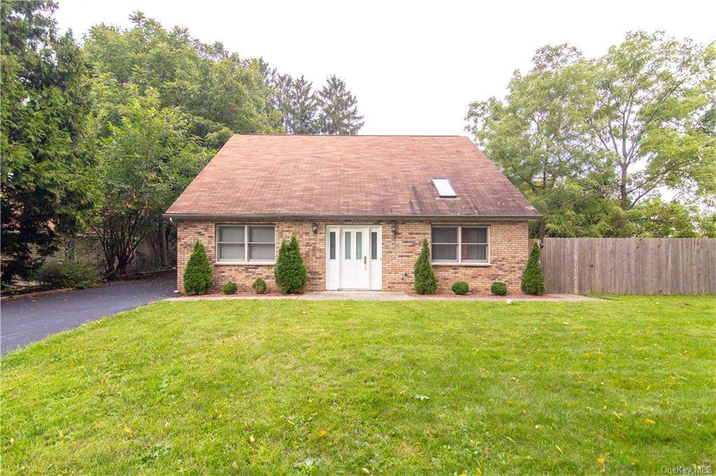142 Pierpont Avenue - Photo 1