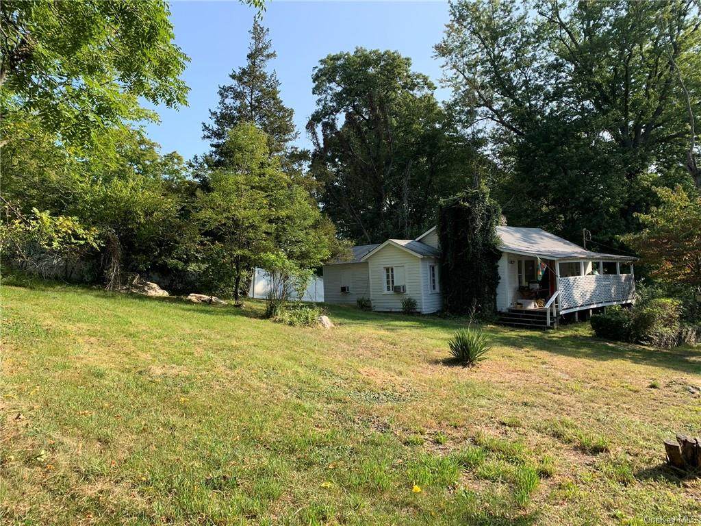 1804 Lawrence Road - Photo 1