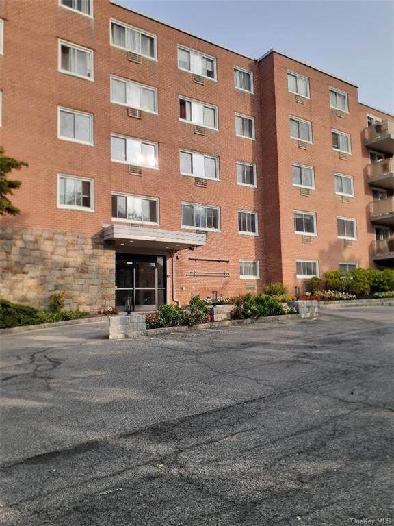 370 Central Park Avenue - Photo 1