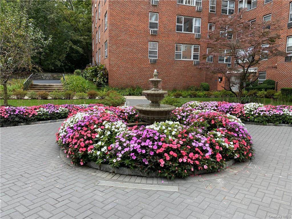 281 Garth - Photo 1