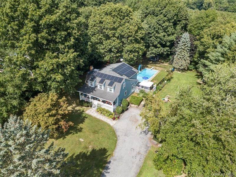 16 Cuomo Drive - Photo 1