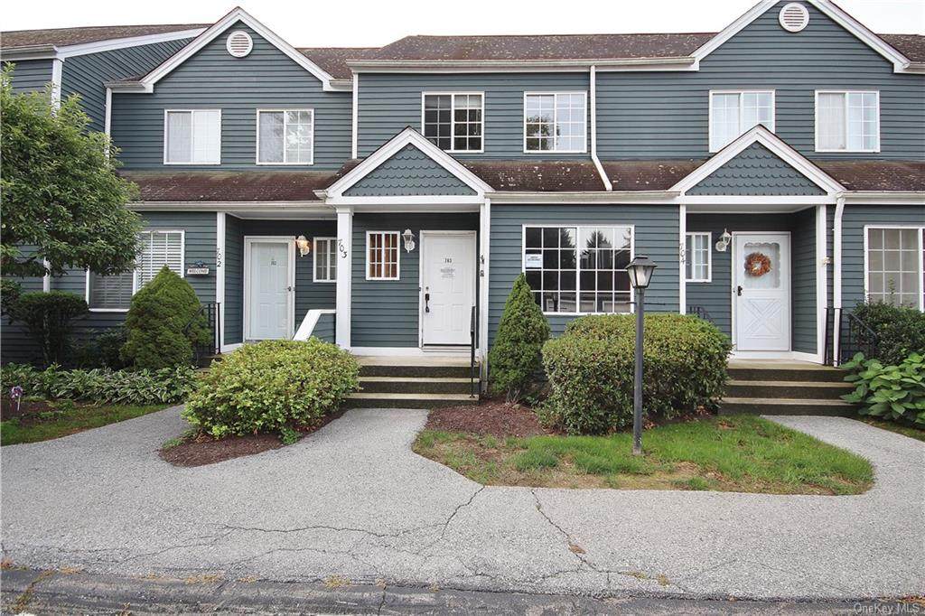 703 Kensington Court - Photo 1