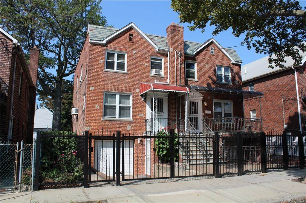 2547 Lurting Avenue - Photo 1
