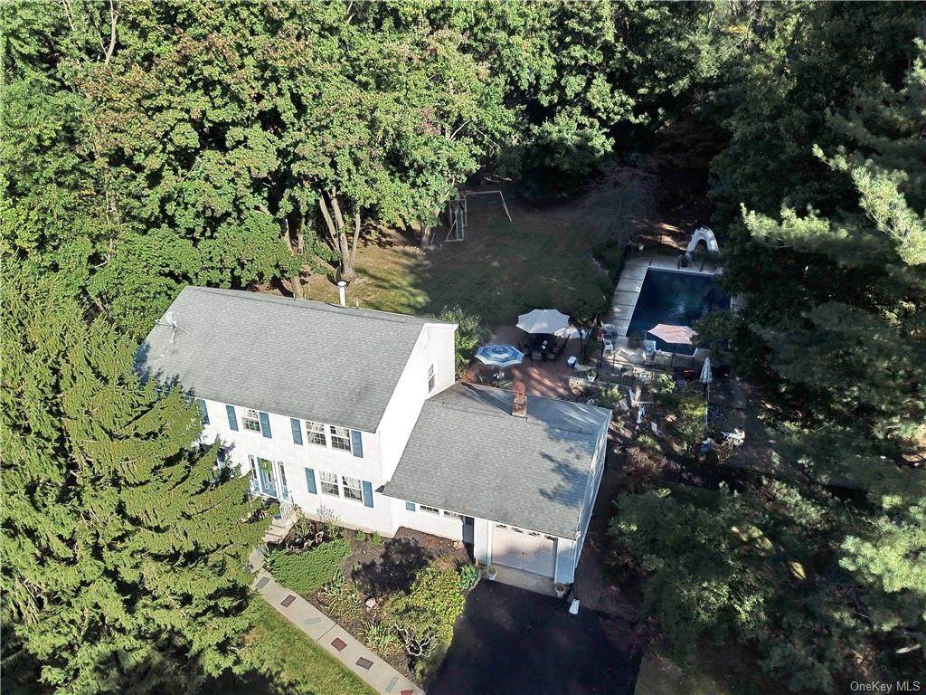 10 Heather Drive - Photo 1
