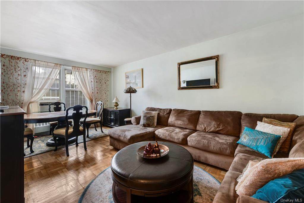 2630 Kingsbridge Terrace - Photo 1