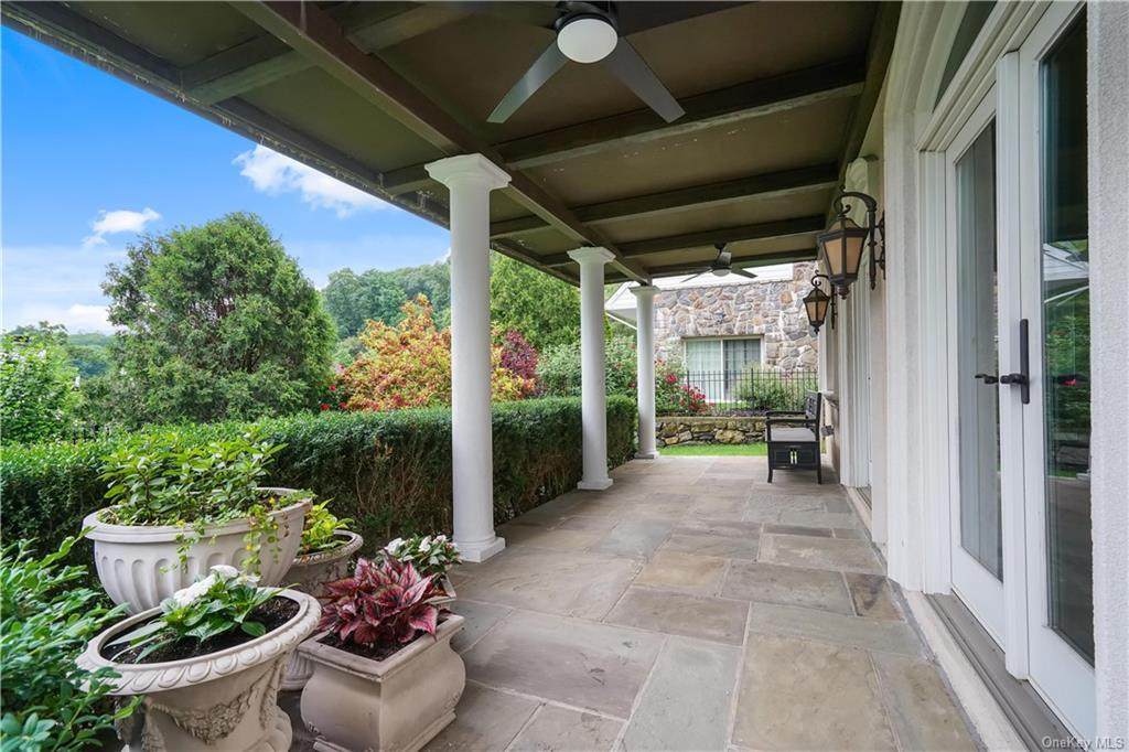 9 Lewis Avenue - Photo 1