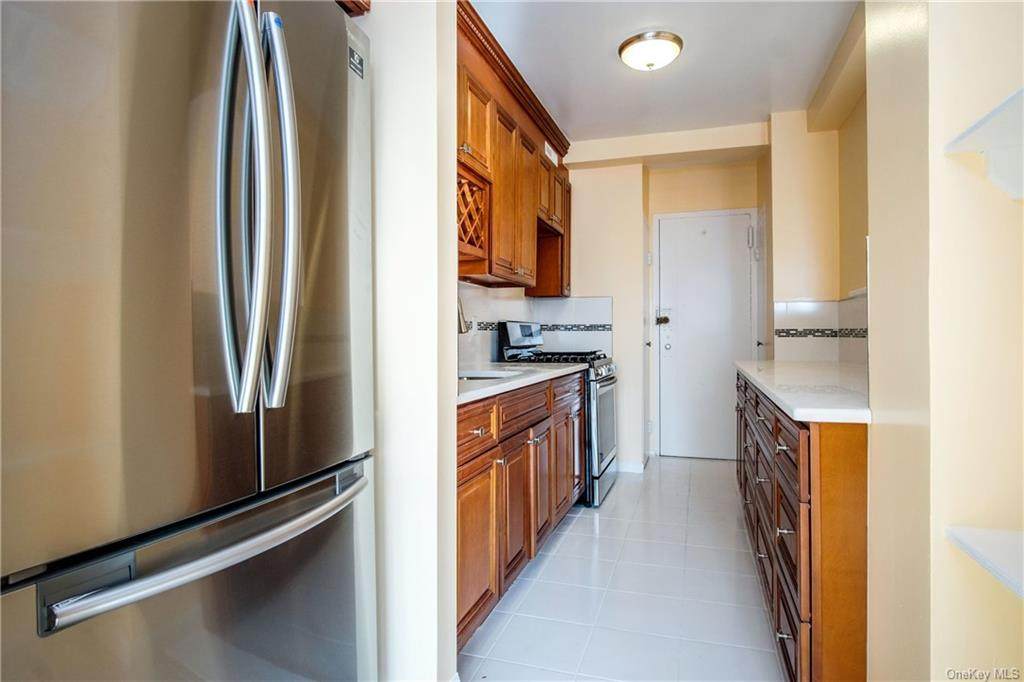 7 Fordham Hill Road - Photo 1