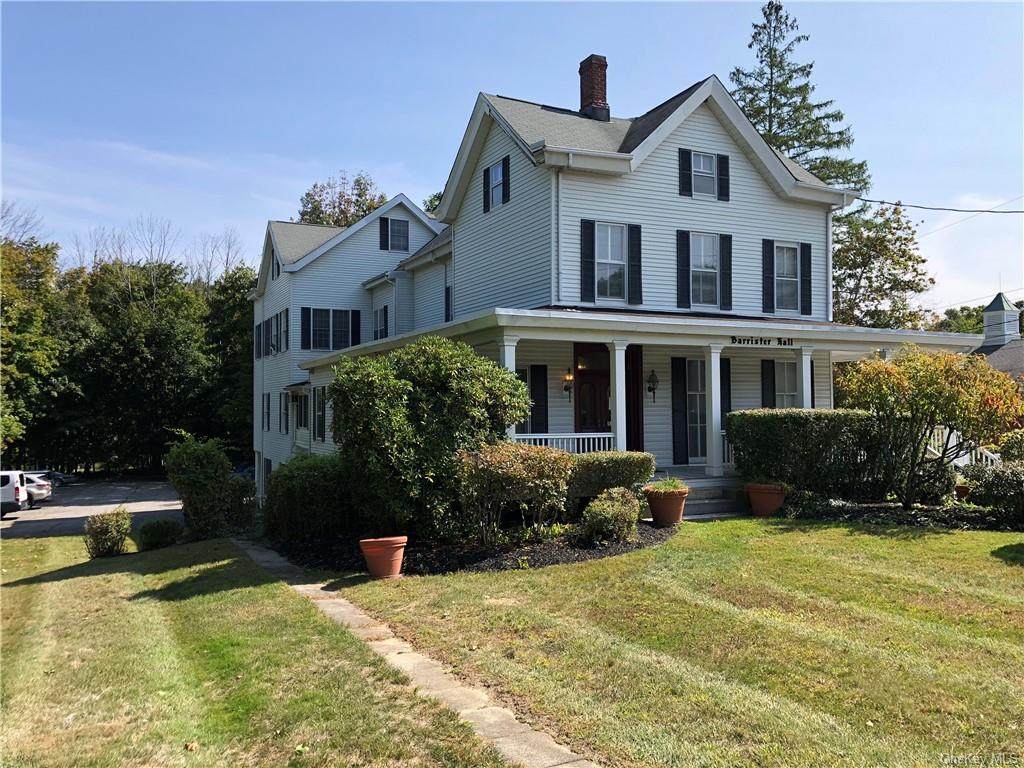 102 Gleneida Avenue - Photo 1