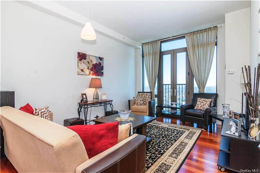 175 Huguenot Street - Photo 1