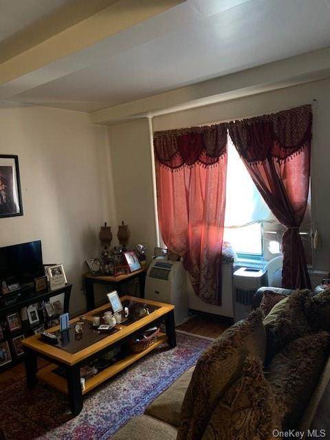 1553 Unionport Road - Photo 1