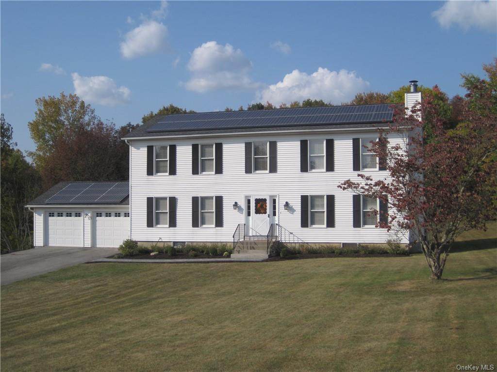 13 Rolling Green Lane - Photo 1