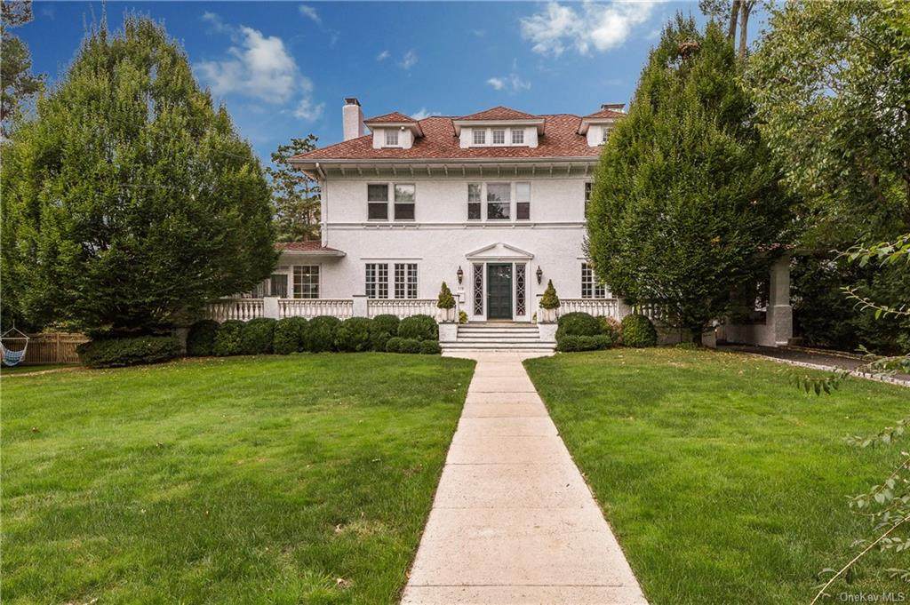 119 White Plains Road - Photo 1