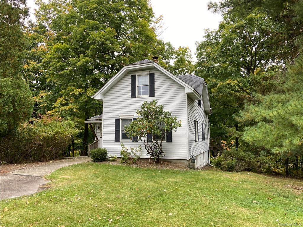 18 Hedges Avenue - Photo 1