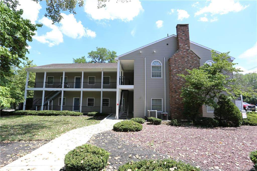 2 Strawtown Road - Photo 1