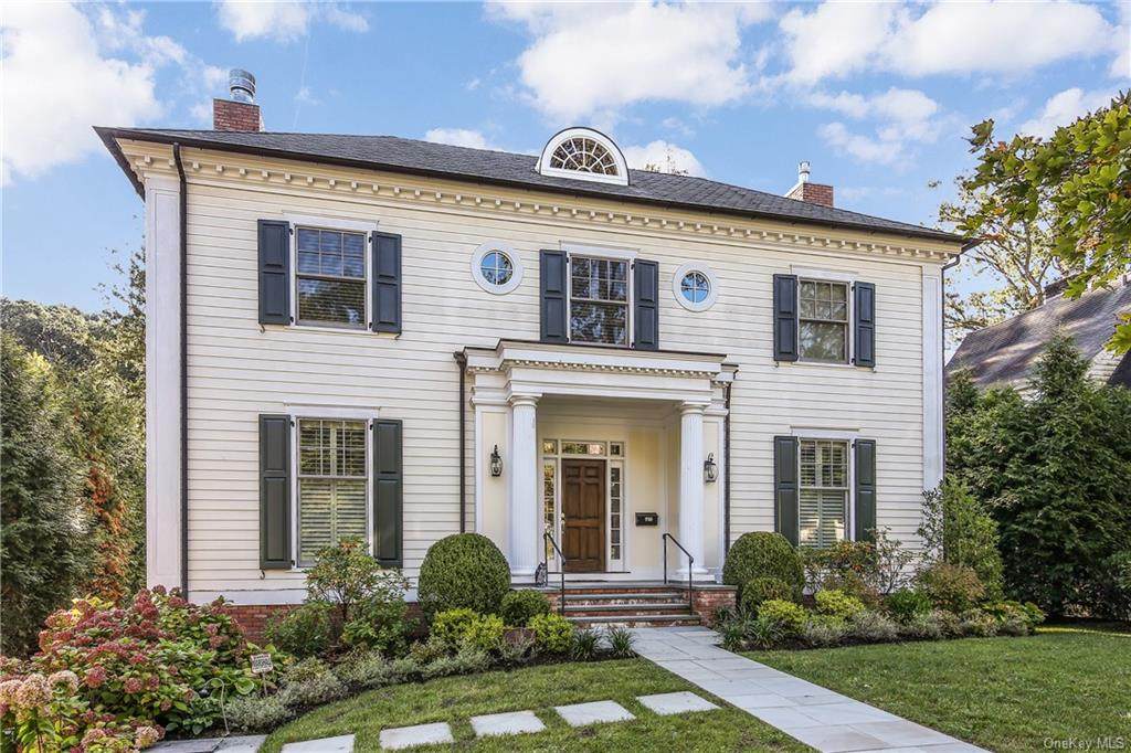 110 Walworth Avenue - Photo 1