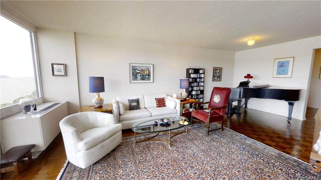 2521 Palisade Avenue - Photo 1