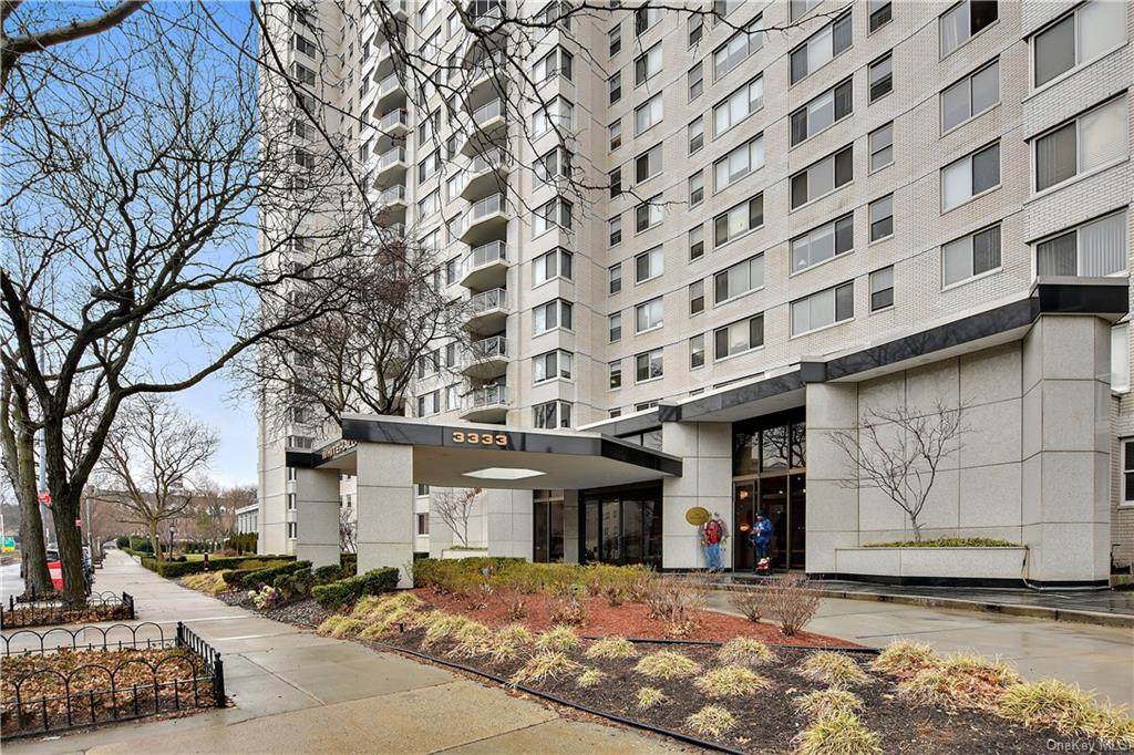 3333 Henry Hudson Parkway - Photo 1