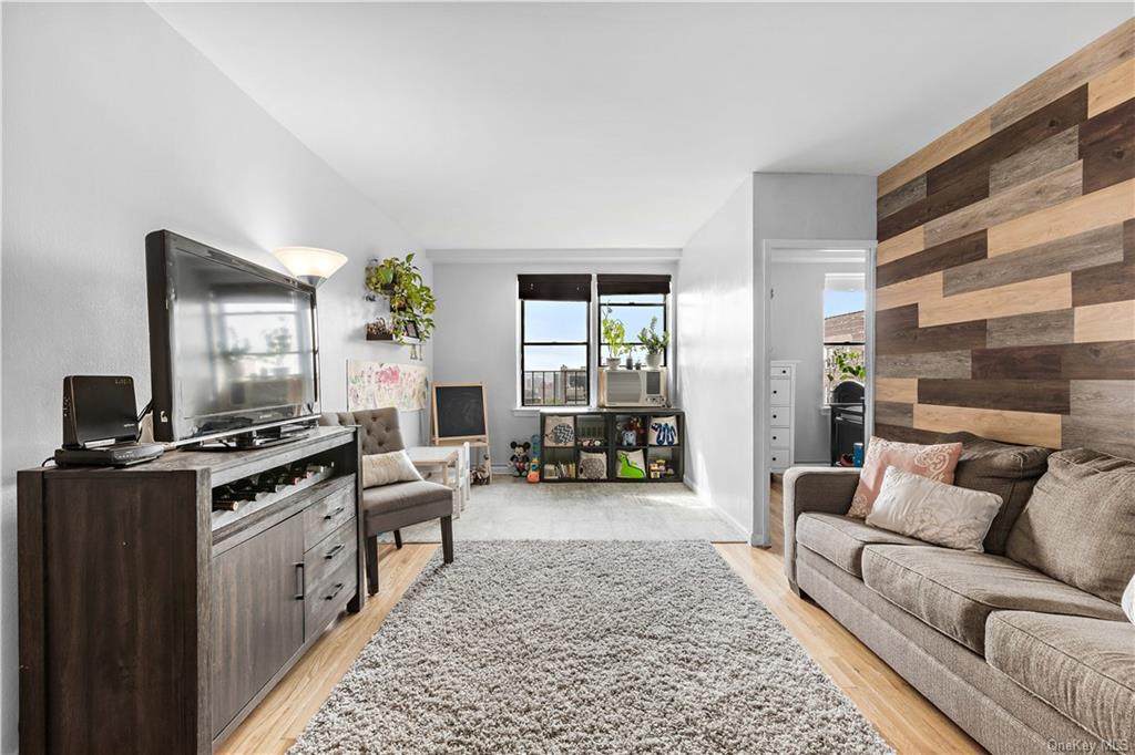 3840 Greystone Avenue - Photo 1