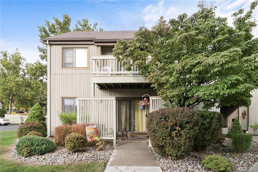 106 Sycamore Drive - Photo 1