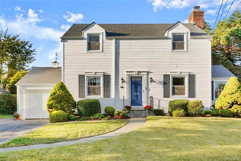 21 Laurel Place - Photo 1