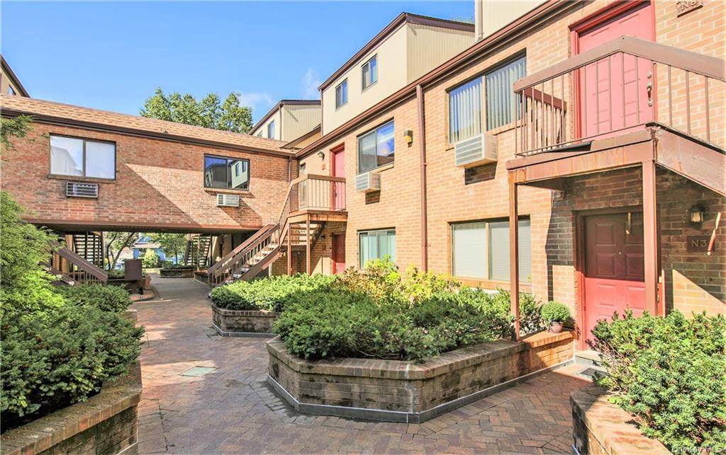 50 Dekalb Avenue - Photo 1