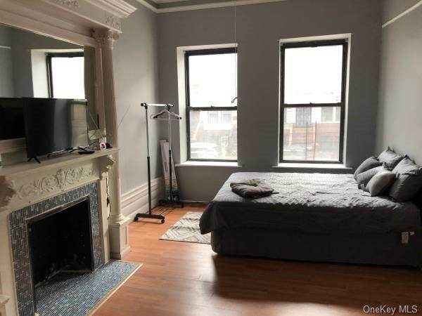521 150th Street - Photo 1
