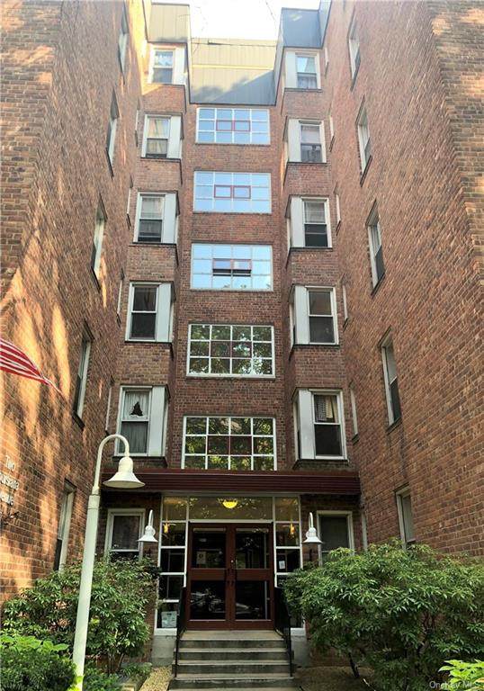2 Lousiana Avenue - Photo 1