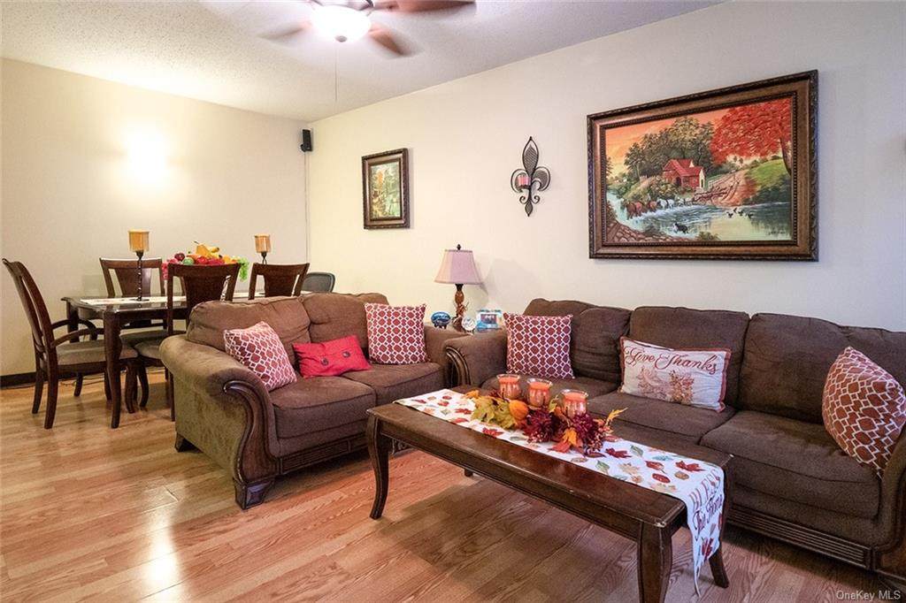 512 159th Street - Photo 1