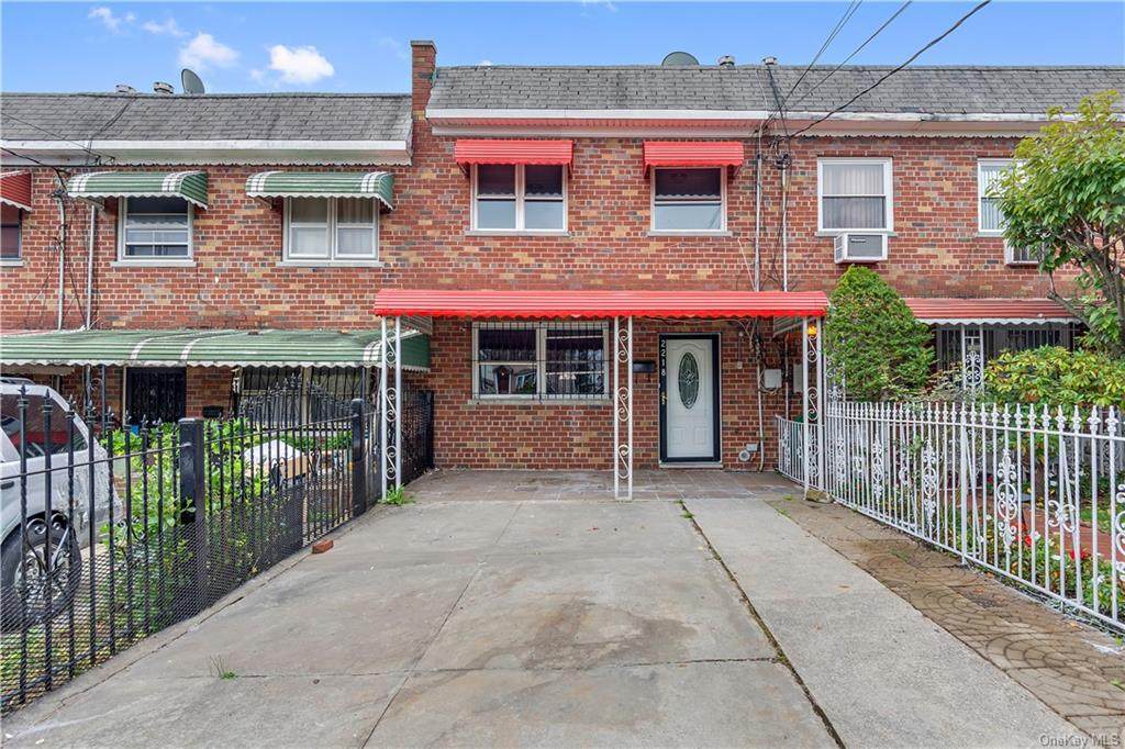 2218 Seward Avenue - Photo 1