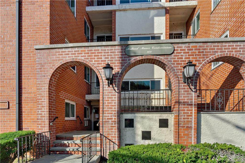 900 Midland Avenue - Photo 1