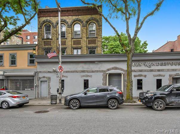90-94 Gramatan Avenue - Photo 1