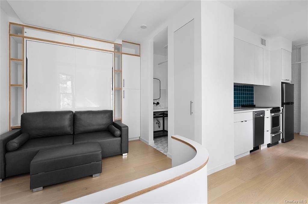 487 Clinton Avenue - Photo 1