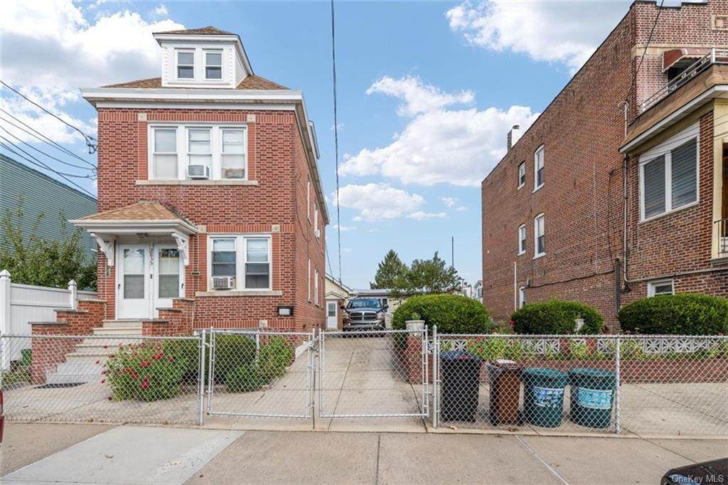 2835 Waterbury Avenue - Photo 1
