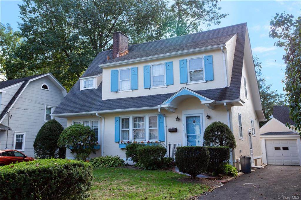 23 Richelieu Road - Photo 1